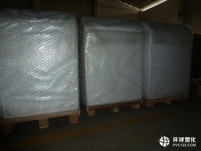 艾玛AH-100A螺杆机 75KW直联动力，赋能泡沫箱高效生产